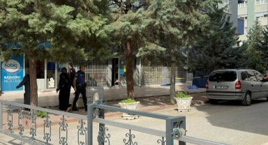 4'üncü kattaki evinin penceresinden düşüp, öldü