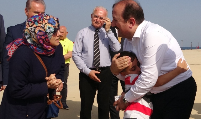 6 yaşındaki çocuğun vali sevgisi!