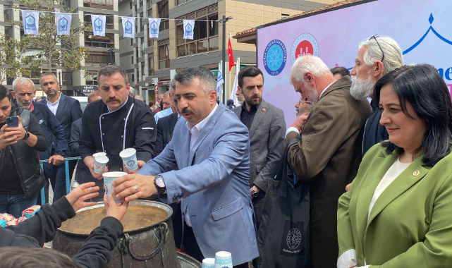 600 yıllık Erguvan Bayramı Geleneği Bursa'da yaşatılıyor