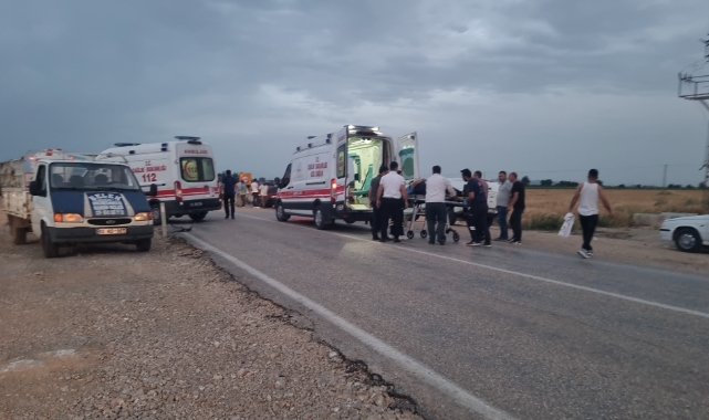 Adana’da iki otomobil kafa kafaya çarpıştı: 1 ölü, 5 yaralı