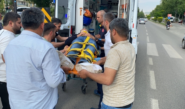 Adıyaman’da minibüs ile motosiklet çarpıştı: 1 yaralı