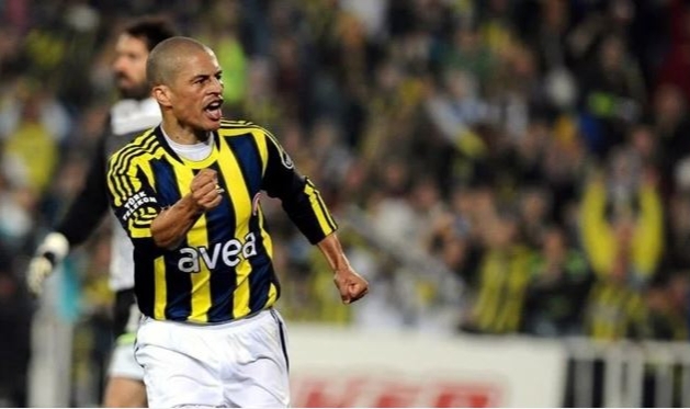 Alex de Souza Türkiye'ye dönüyor!