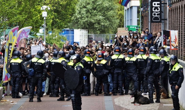 Amsterdam Üniversitesi'nde Filistin gösterileri nedeniyle eğitime 2 gün ara
