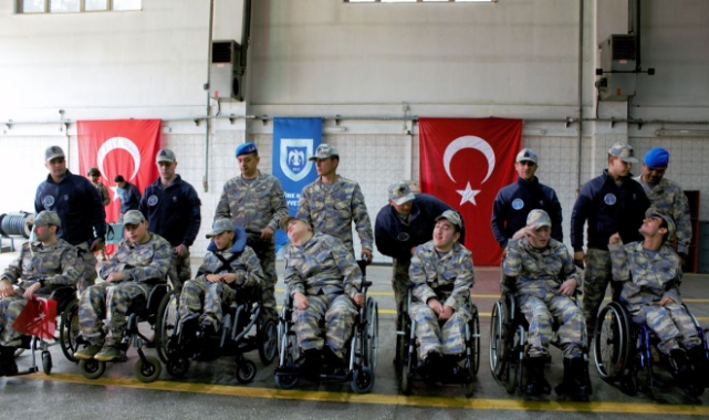 Ankara'da 21 engelli, 1 gün temsili askerlik yaptı
