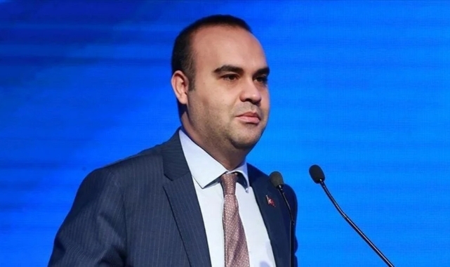 Bakan Kacır: Türkiye Matematik Olimpiyatı'nda birinci oldu