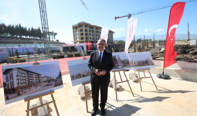 Bakan Özhaseki: 2017'de kentsel dönüşüme engel oldular