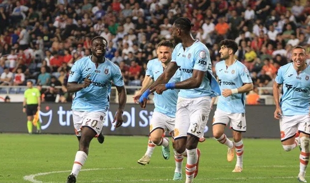 Başakşehir Kasımpaşa'yı konuk edecek
