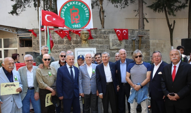 Başkan Bozbey Bursa Erkek Lisesi 141. Pilav Günü etkinliğinde