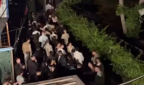 Beyoğlu'nda kadınlar arasında yumruklu kavga
