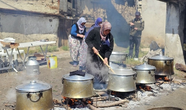 Bursa'da 671 yıldır bu kazanlar kaynıyor