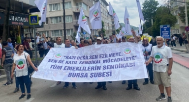Bursa'da emekliler 'Açlığa ve Sefalete Hayır' sloganıyla meydanlarda!