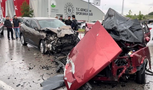 Bursa'da facianın yaşandığı kaza kameraya yansıdı