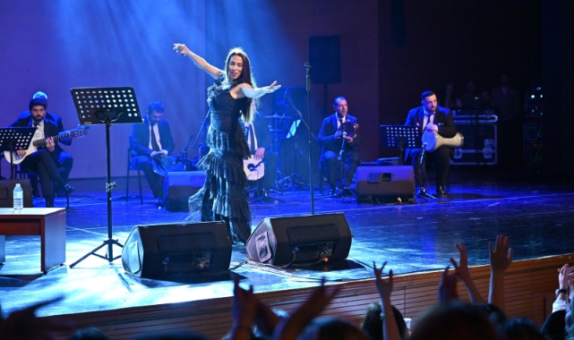 Bursa'da Hıdırellez coşkusu konserle taçlandı
