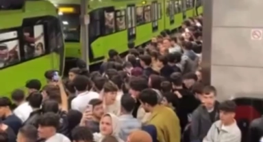 Bursa'da konser sonrası kavga çıktı metroda devam etti