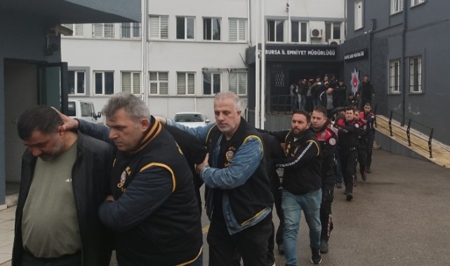 Bursa'da nefes kesen operasyon! 33 kişi yakalandı