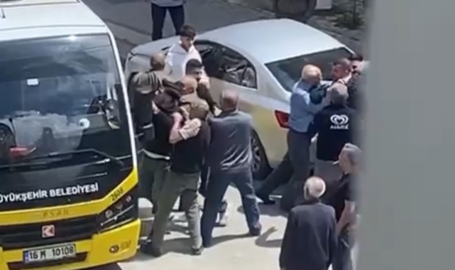 Bursa'da yol verme kavgası