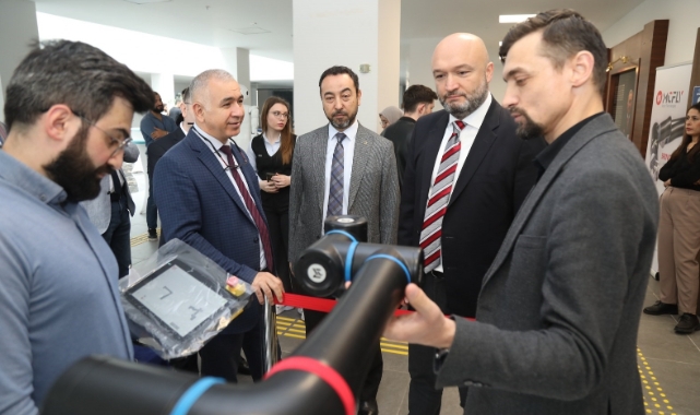 Bursa Teknik Üniversitesi'nin 'Robot Günleri' ilgi gördü