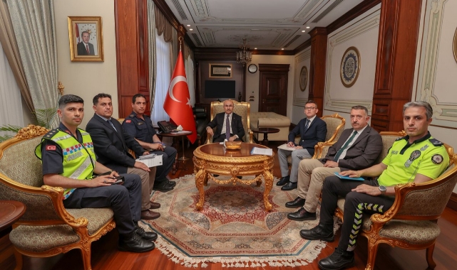 Bursa Valisi Demirtaş'tan LGS güvenlik toplantısı