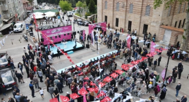 Bursa'yı Erguvan Bayramı heyecanı sardı