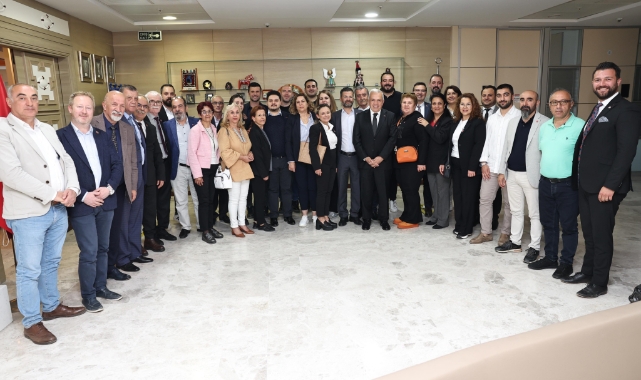 CHP ilçe yönetiminden Başkan Özdemir'e ziyaret
