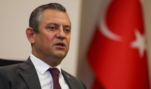 Özgür Özel:  Başıboş köpek sorunu sınıfsaldır