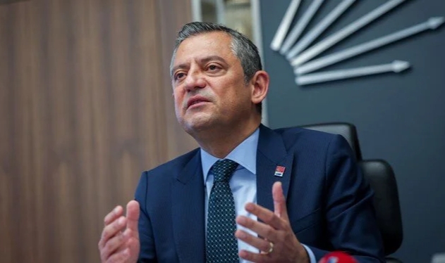 CHP lideri Özgür Özel: Arapça tabelaları savunmuyorum