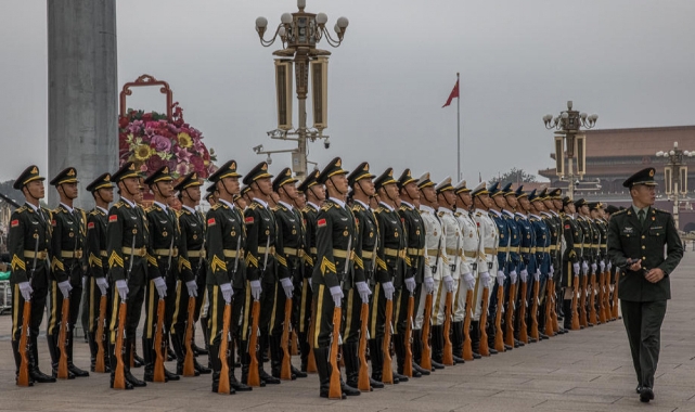 Çin sürpriz askeri tatbikat başlattı