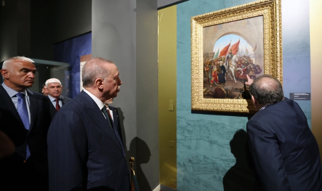 Cumhurbaşkanı Erdoğan'dan sergi ziyareti!