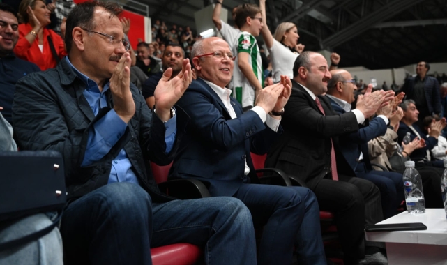 Davut Gürkan Bursaspor İnfo Yatırım'ı tebrik etti