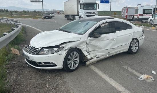 Dikkatsizlik kazaya neden oldu, 11 yaralı