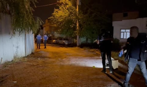 Diyarbakır'da silahlı, bıçaklı kavga: 2 yaralı