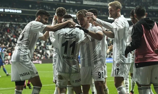 Dolmabahçe'de gol yağmuru: Beşiktaş'tan 3 gollü galibiyet