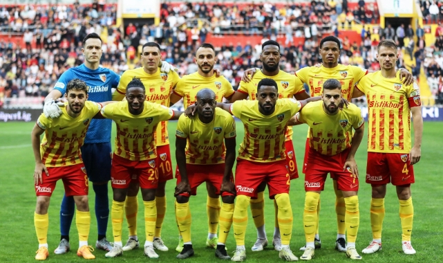 Duckens Nazon özür diledi