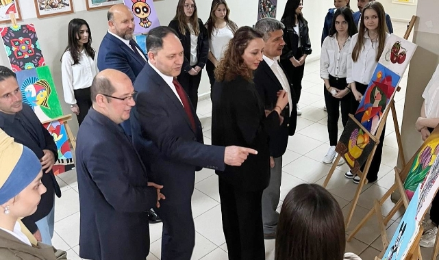 Dünya kültürleri Mustafakemalpaşa'da buluştu