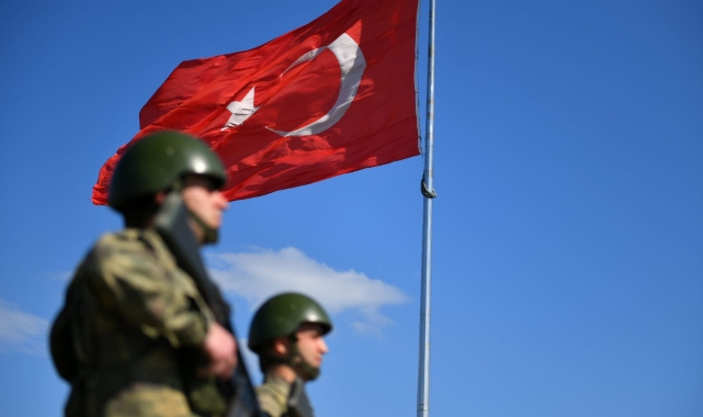 Edirne'de yasa dışı yolla kaçmaya çalışan 9 kişi yakalandı