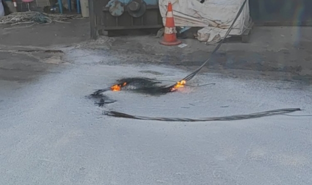 Elektrik kabloları bir anda bomba gibi patladı