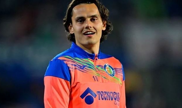 Enes Ünal Premier Lig'de devam edecek