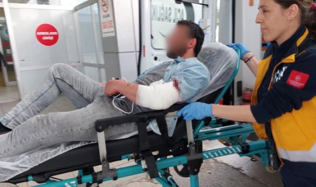 Eşiyle çıkan tartışmada kendini bıçakladı