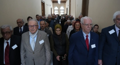 Eski mezunlar bir araya gelerek öğrencilik günlerini canlandırdı