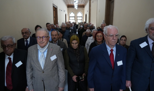 Eski mezunlar bir araya gelerek öğrencilik günlerini canlandırdı