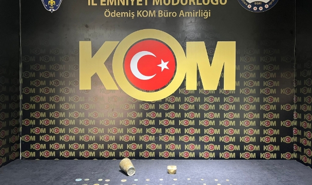 Evinden 50 adet tarihi eser çıktı, polisten kaçamadı