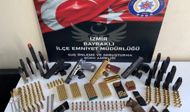 Evinden adeta cephanelik çıktı