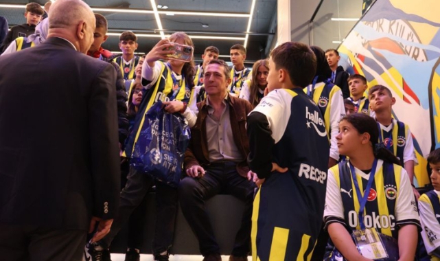 Fenerbahçe depremzede öğrencileri ağırladı