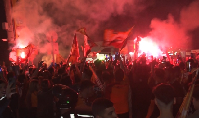 Galatasaray'ın şampiyonluğu Bursa'da coşkuyla kutlandı