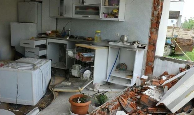 Gaz sıkışması kaynaklı patlama