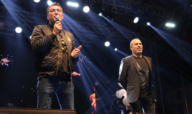 Giresunlular Haluk Levent ile unutulmaz bir gece yaşadı