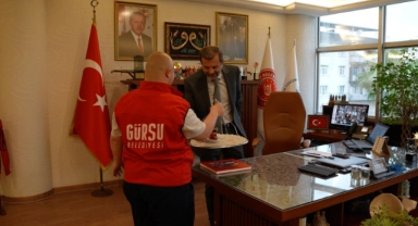 Gürsu'nun gözbebeği Mesut belediyede çalıştı