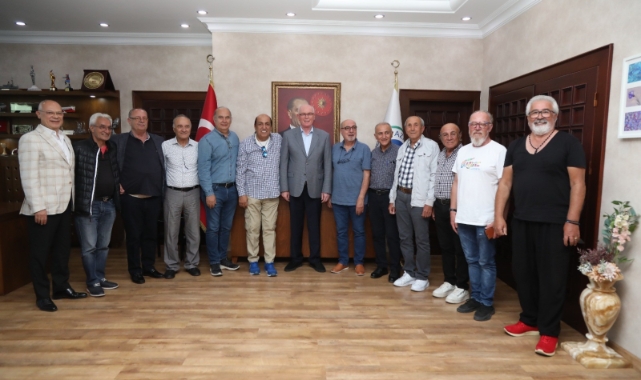 Hababam Sınıfı’nın oyuncularından ziyaret!