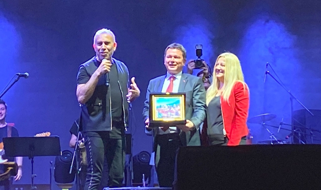 Haluk Levent'ten Bursa'daki konserine ilişkin paylaşım