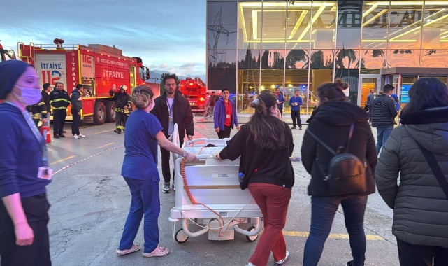 Hastanenin bodrum katında yangın çıktı
